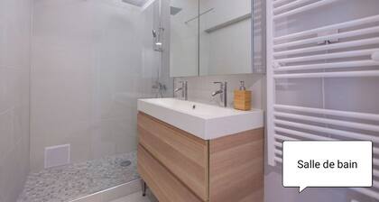 2 Bedroom Bed & breakfast in Chevilly-Larue