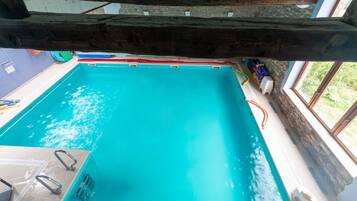 Cottage | Kolam renang | Kolam renang indoor dan kolam renang outdoor
