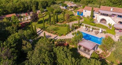 House of Olives Comfortable Holiday Residence