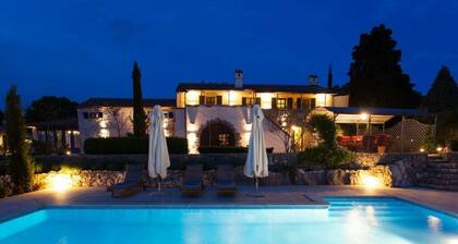 House of Olives Comfortable Holiday Residence