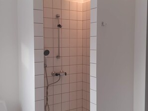 Bathroom - 4 Star Holiday Home in Jaegerspris (Jægerspris)
