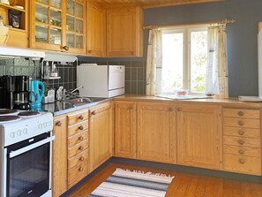 Private kitchen - 5 Person Holiday Home in Uddevalla-by Traum (Uddevalla)