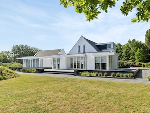 House | Exterior