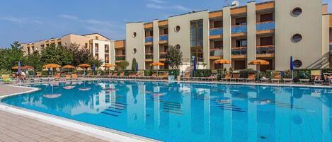 House | Pool | Outdoor pool