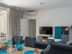Dining - Sandi Comfortable Holiday Residence (Pula)
