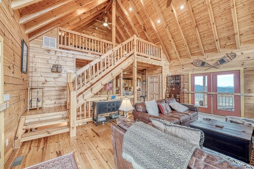 Top of the World - Unwind on Cloud Nine!