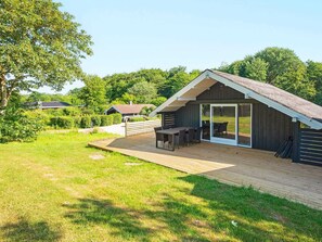 House | Outdoor dining - 4 Person Holiday Home in Egernsund (Broager)