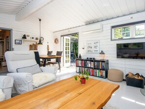 House | Dining