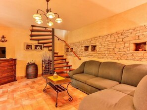 Living area - Villa Edera Comfortable Holiday Residence (Svetvincenat)