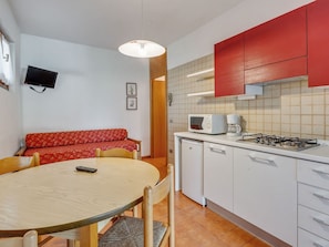 House | Private kitchen - Comfortable Apartment in Garda With Swimming Pool (Garda)