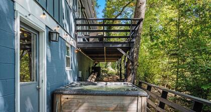 5BR Cozy Retreat w/Hot Tub &fire pit near Biltmore!