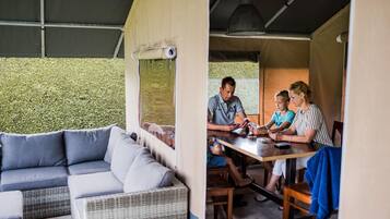 Tenda | Ruang keluarga