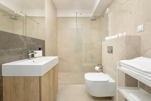 Shower, hair dryer, shampoo