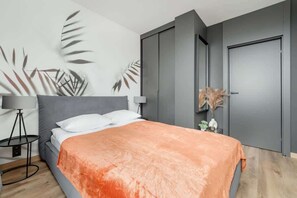 1 bedroom, iron/ironing board, WiFi, bed sheets
