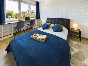 2 bedrooms, desk, iron/ironing board, travel crib