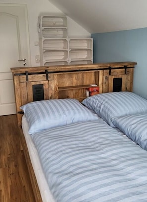 House | 3 bedrooms, individually furnished, iron/ironing board
