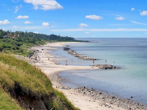 House | Water view - 6 Person Holiday Home in Gilleleje (Gilleleje)