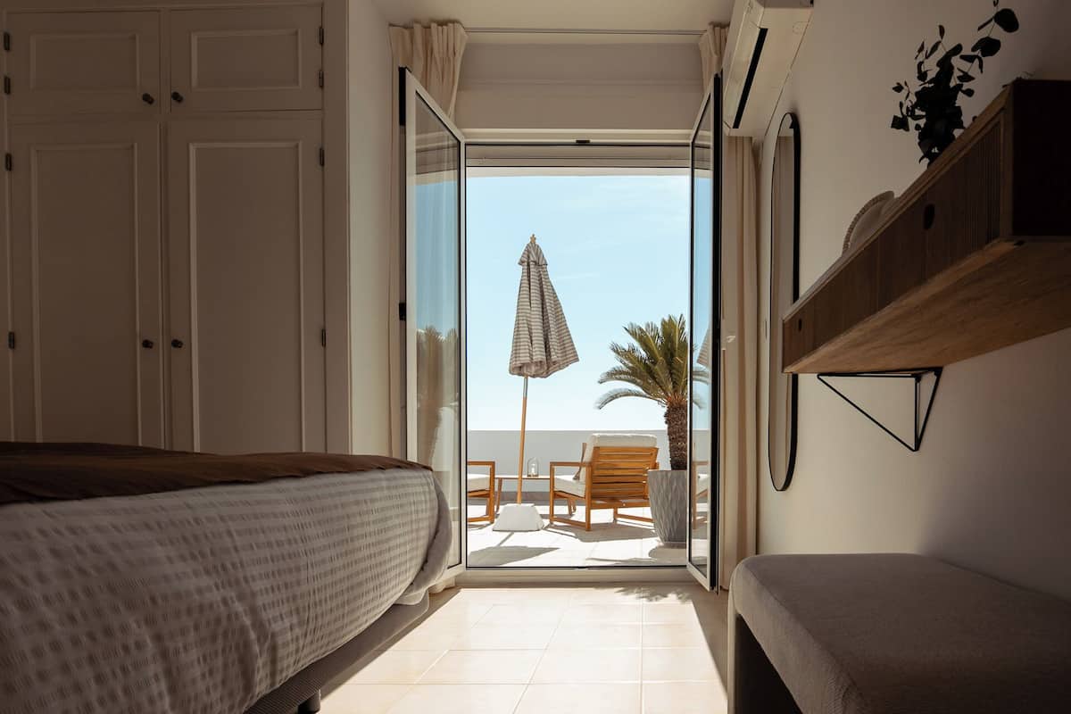Panoramic Double Room, Beach View | Premium bedding, down comforters, memory foam beds, minibar
