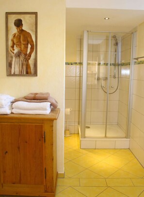 Apartment | Bathroom