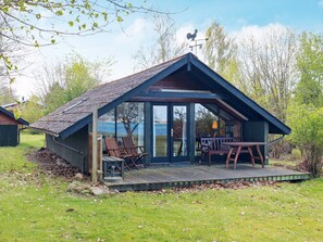 Outdoor dining - 4 Person Holiday Home in Stubbekobing (Stubbekobing)