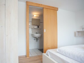 独立别墅 | 6 多间卧室、床单
