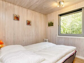House | 4 bedrooms - 8 Person Holiday Home in Hadsund (Hadsund)