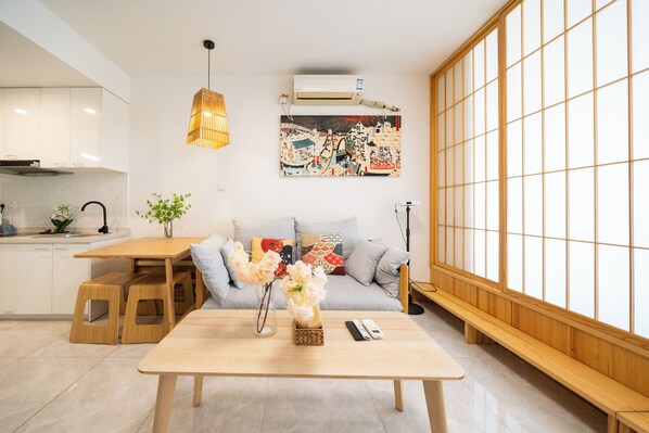 Classic Apartment | Living area