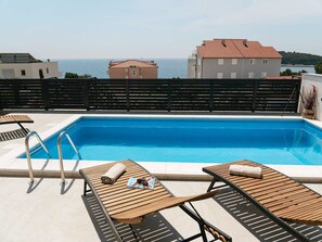 Villa | Pool