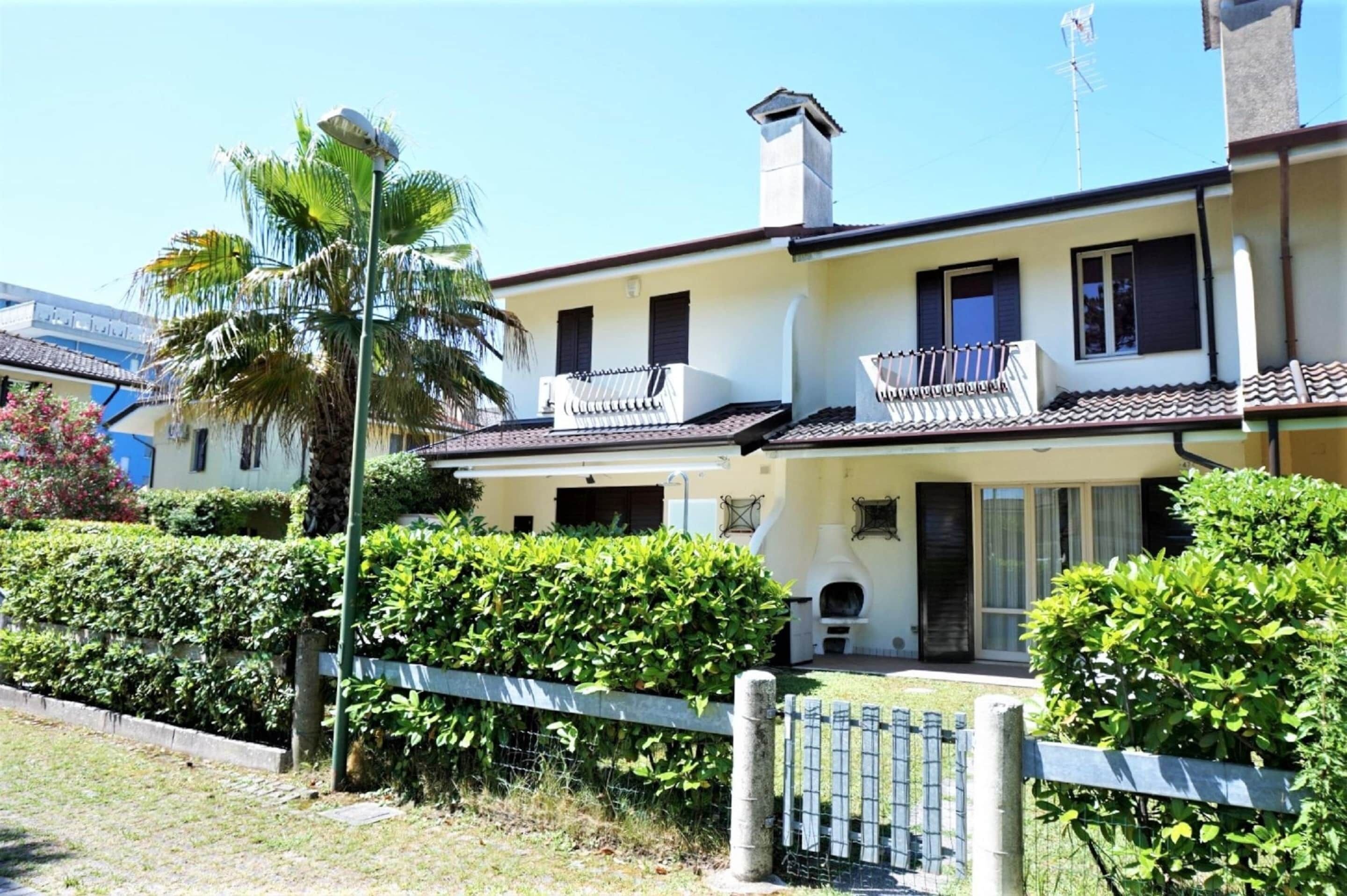 Villa | Exterior