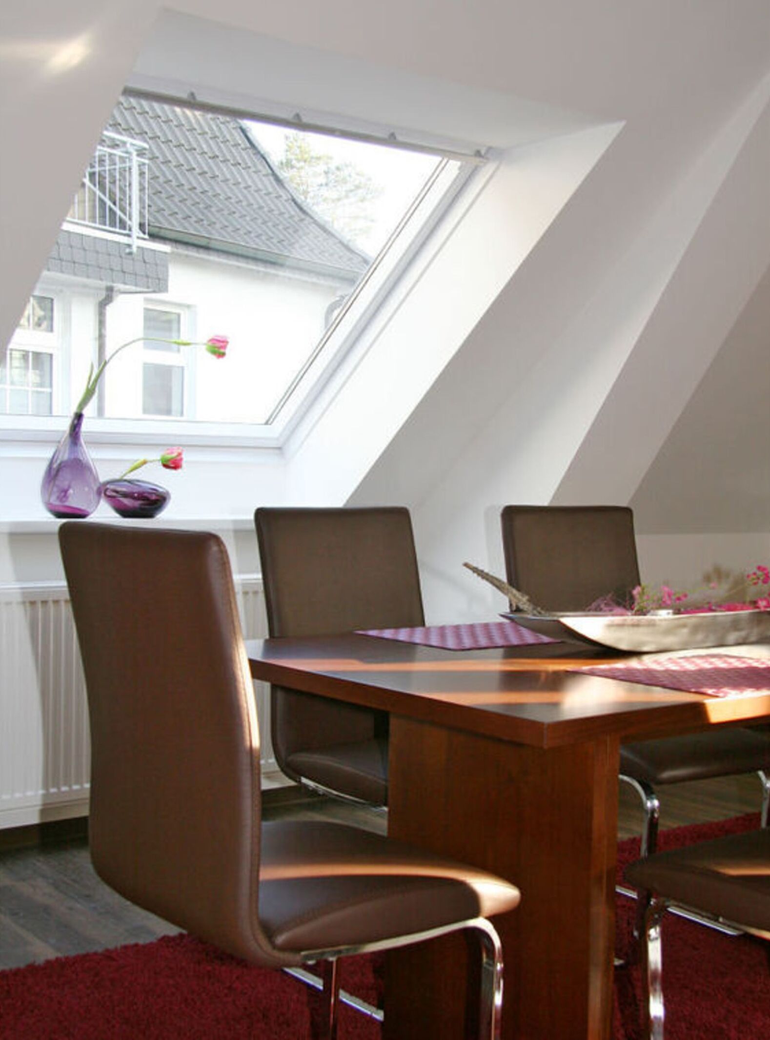 Casa | 2 dormitorios, mobiliario individual, tabla de planchar con plancha