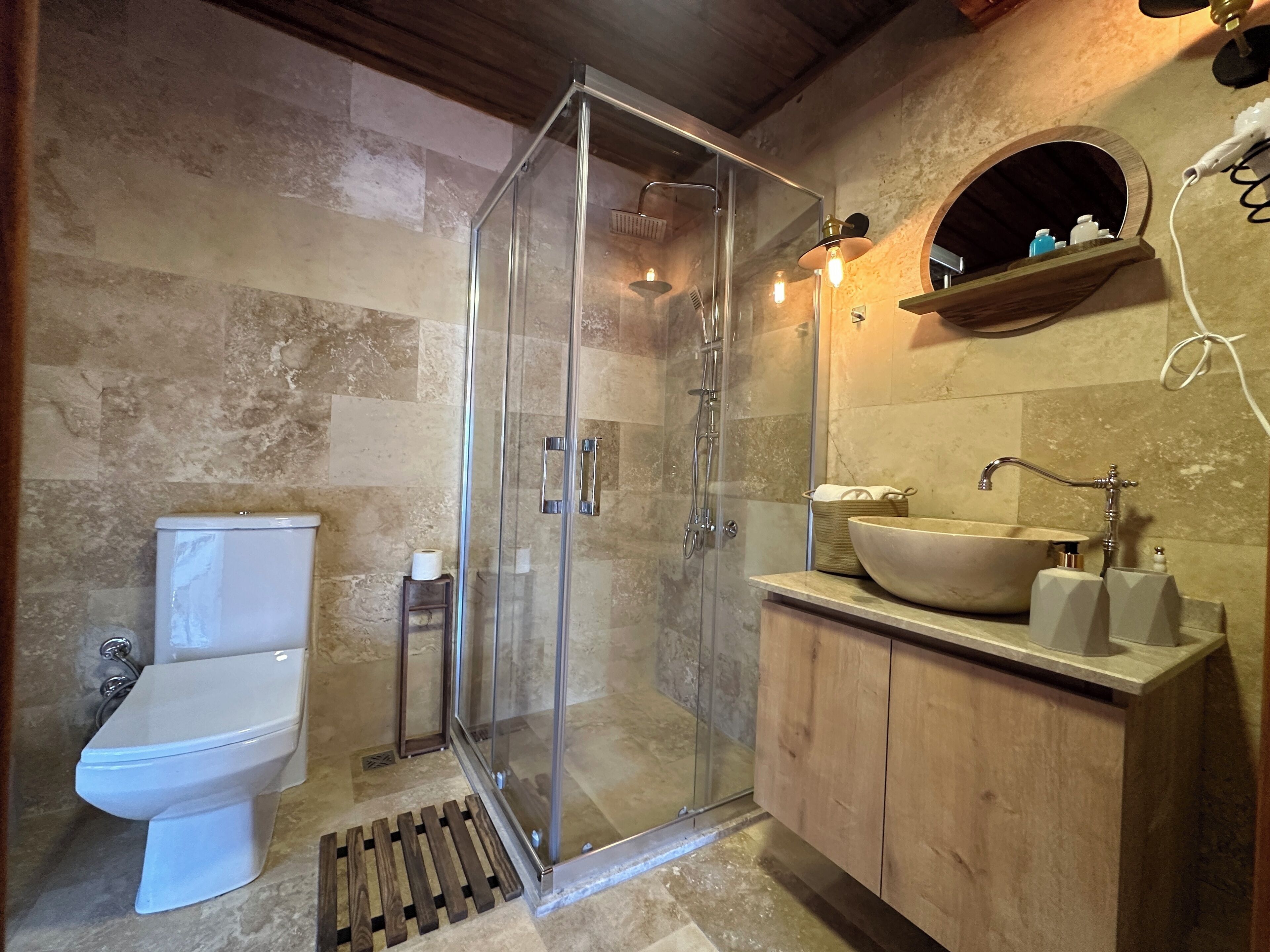 Standard Double Room, Bay View | Bathroom | Shower, hydromassage showerhead, hair dryer, slippers