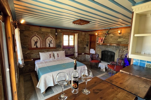 Deluxe Chalet, Multiple Beds, Bay View | Premium bedding, individually decorated, laptop workspace, free WiFi