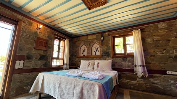 Deluxe Chalet, Multiple Beds, Bay View | Premium bedding, individually decorated, laptop workspace, free WiFi - Çirkince Konak Şirince (Selçuk)