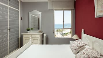 1 chambre, fer et planche Ă  repasser, Wi-Fi gratuit, draps fournis