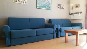 Living area - 300m from resort center, Ground floor, view ski slopes, terrace, tv, ski locker, 33m², Val Cenis (Termignon)