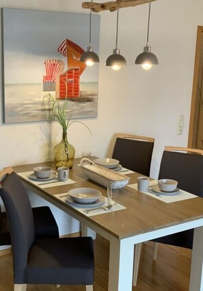 Dining - Holiday Apartment Harbor Flair (Karlshagen)