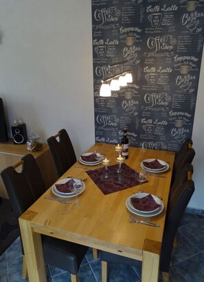 Dining - Stefanie and Bernd Heumann (Cuxhaven)