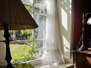 3 bedrooms, individually furnished, iron/ironing board - Orangery Berum Modern Retreat (Hage)