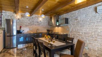 Villa | Private kitchen