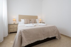 3 habitaciones, tabla de planchar con plancha y wifi gratis