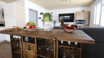 Apartment | Dapur peribadi | Ketuhar, cerek elektrik, pembakar roti