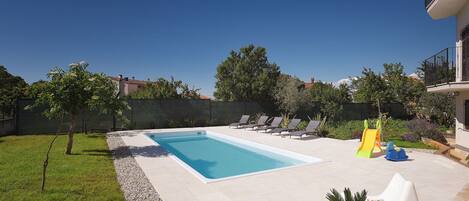 Apartment | Pool | Indoor pool, outdoor pool