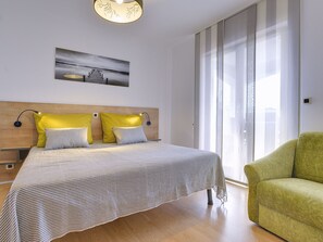 Apartamento | 2 quartos, individualmente mobiliados, roupa de cama