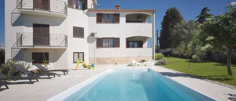 Apartamento | Piscina | Piscina interna, piscina externa