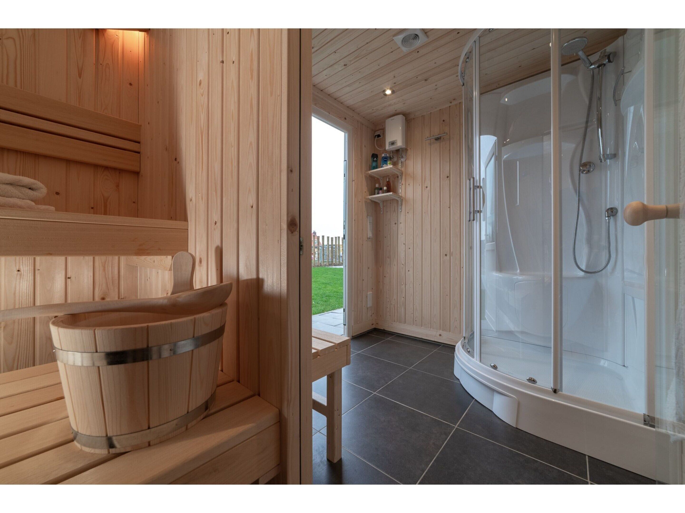 House | Bathroom