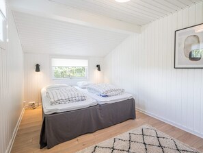3 bedrooms, individually furnished - 5 Person Holiday Home in Norre Nebel (Norre Nebel)