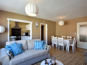Apartment | Dining - Manderley 0301 Very Well Located (De Haan)