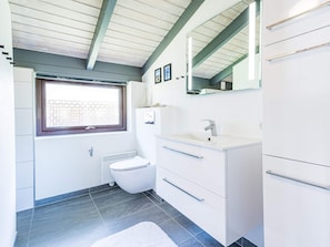 Ferienhaus | Badezimmer