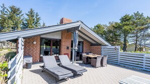 Exterior - 5 Person Holiday Home in Blavand (Blavand)
