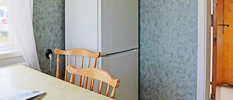 Að innan